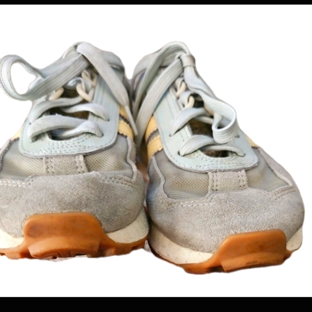 adidas Retropy E5W Women's Trainers In Linen Greelmost Yellow Ecru Tint 5.5 - Picture 5 of 14